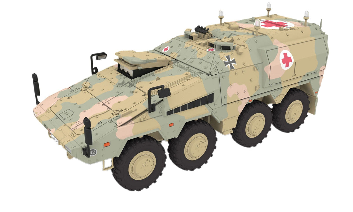 700 - Revell - 03362 - GTK Boxer sgSanKfz - painted model