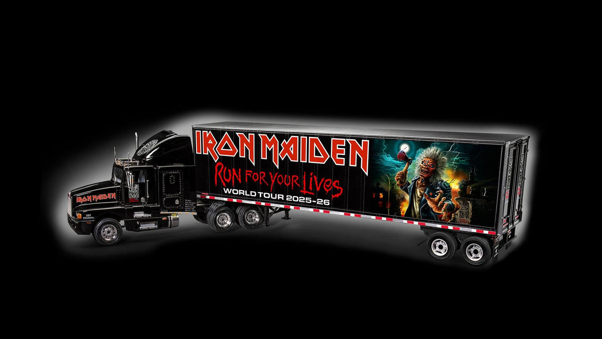 706 - Revell - 07740 - Kenworth T600 - Iron Maiden Run For Your Lives Tour Truck - painted model