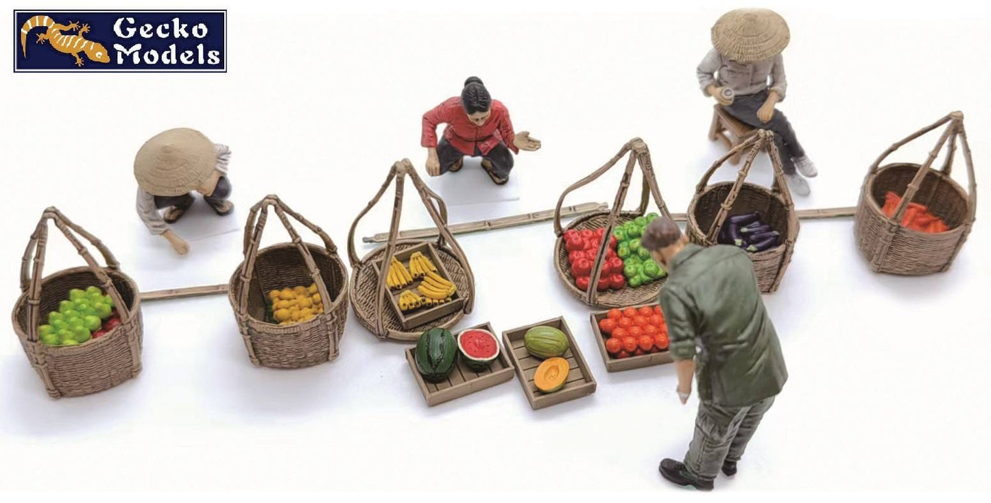 700 - Gecko Models - 35GM0123 - Saigon Fruit and Vegetable Street Vendor Set - painted model
