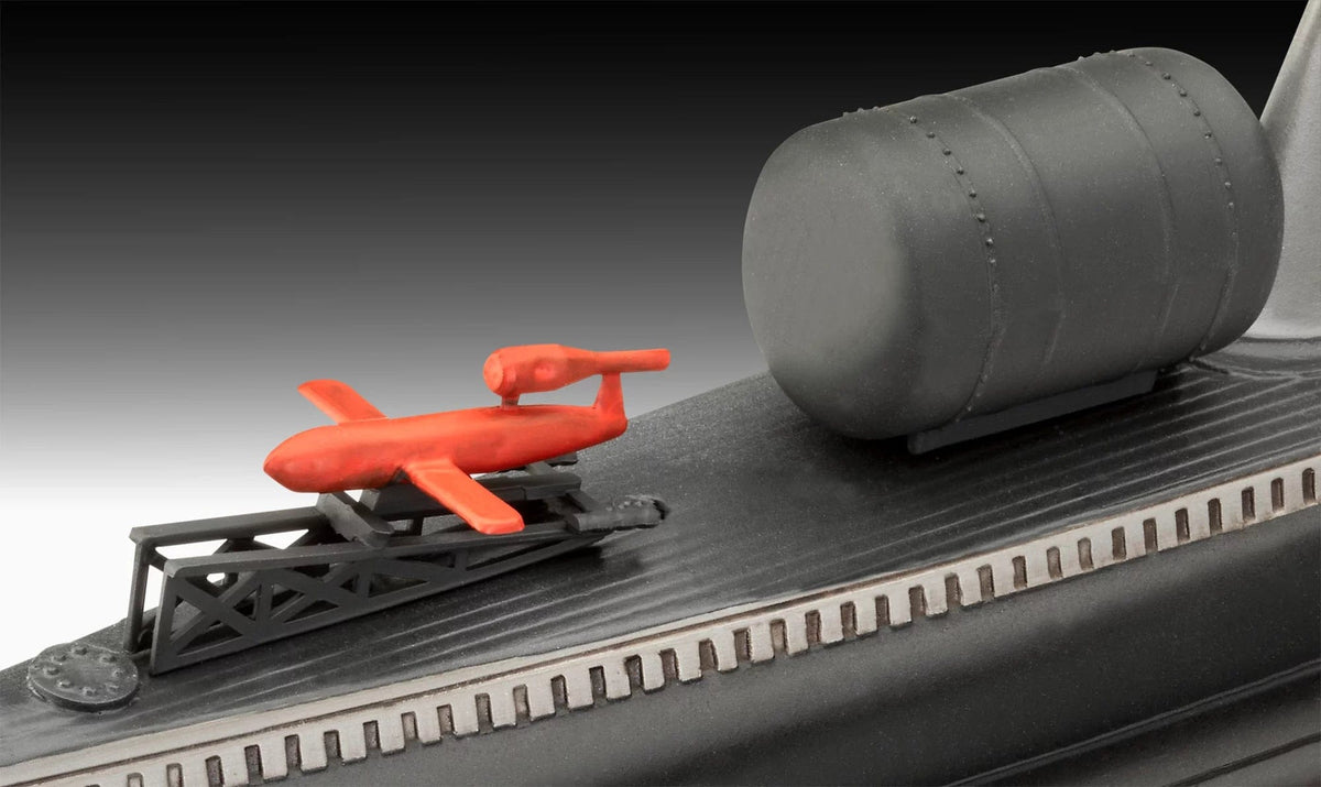705 - Revell - 05184 - USS Nautilus (SSN-571) - painted model