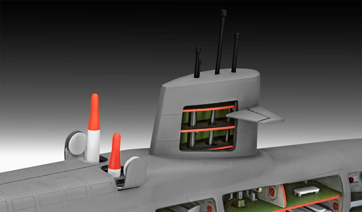 705 - Revell - 05177 - USS Abraham Lincoln (SSBN-602) - painted model