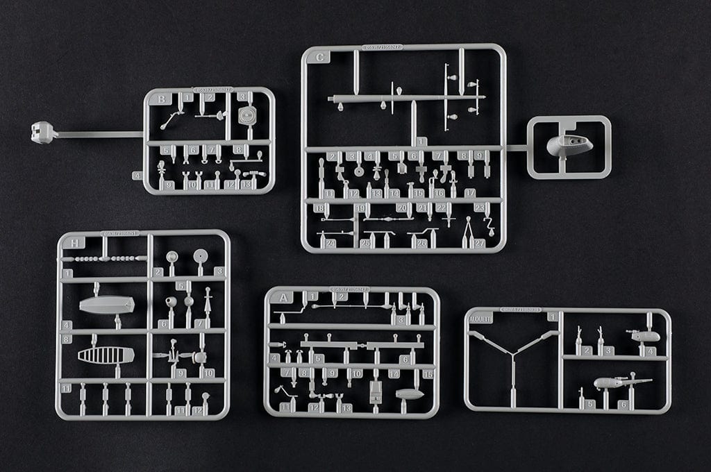 202 - Trumpeter - 05636 - Jeanne d’Arc (1964) - sprue