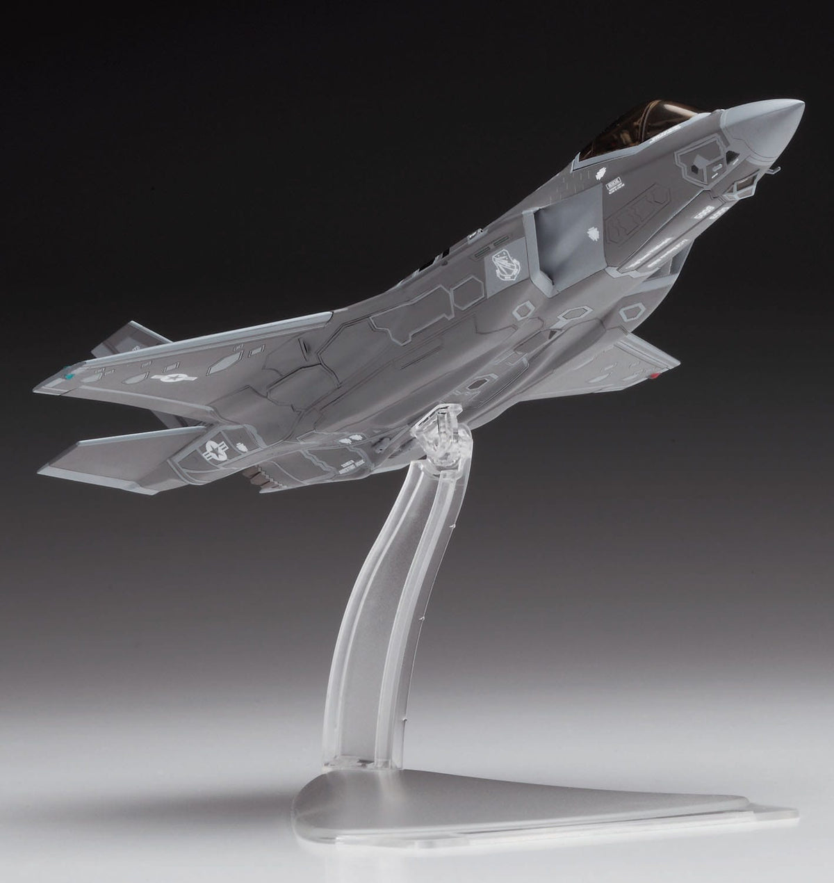 704 - Hasegawa - E42 - Lockheed Martin F-35A Lightning II - painted model