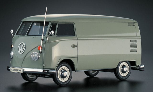 700 - 33604 - HMCC9 - Historic Car Series - painted model