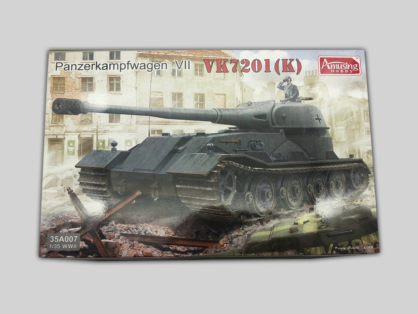 100 - Amusing Hobby - 35A007 - Pz.Kpfw. VII VK 72.01 (K) Löwe - box front