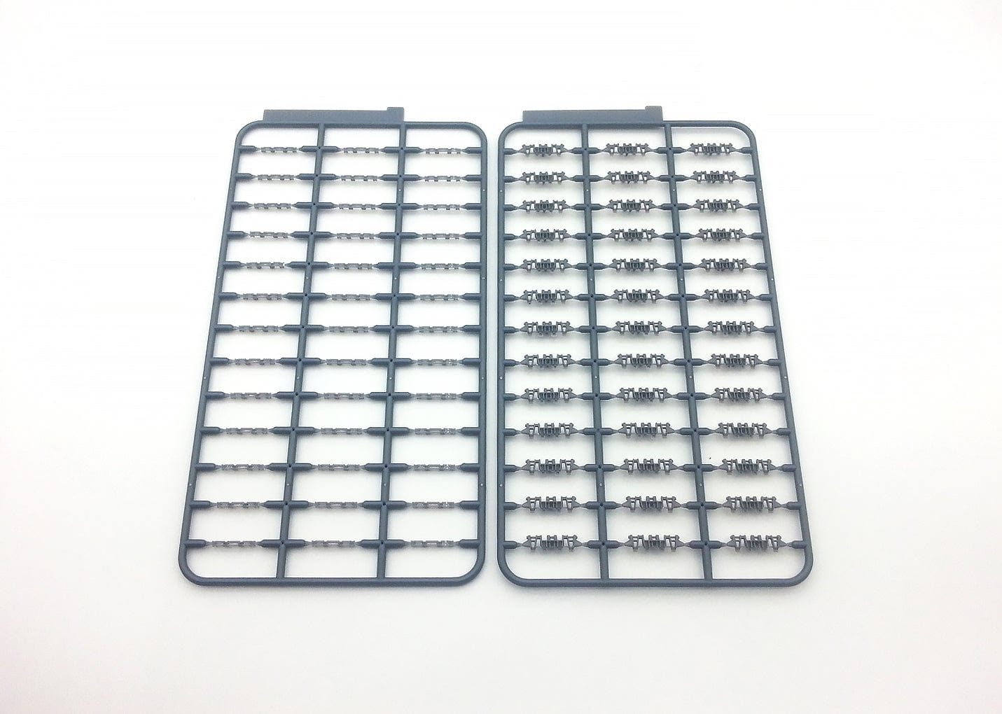 205 - Amusing Hobby - 35A008 - FV215 183mm - sprue