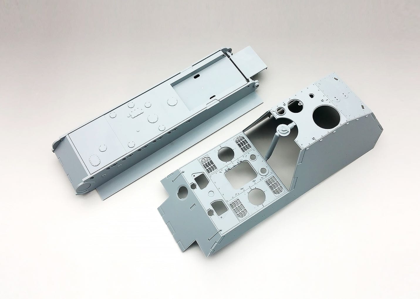 200 - Amusing Hobby - 35A014 - Geschützwagen Tiger GrW L/16 Mörser Grille 30 ‘Bär’ - sprue