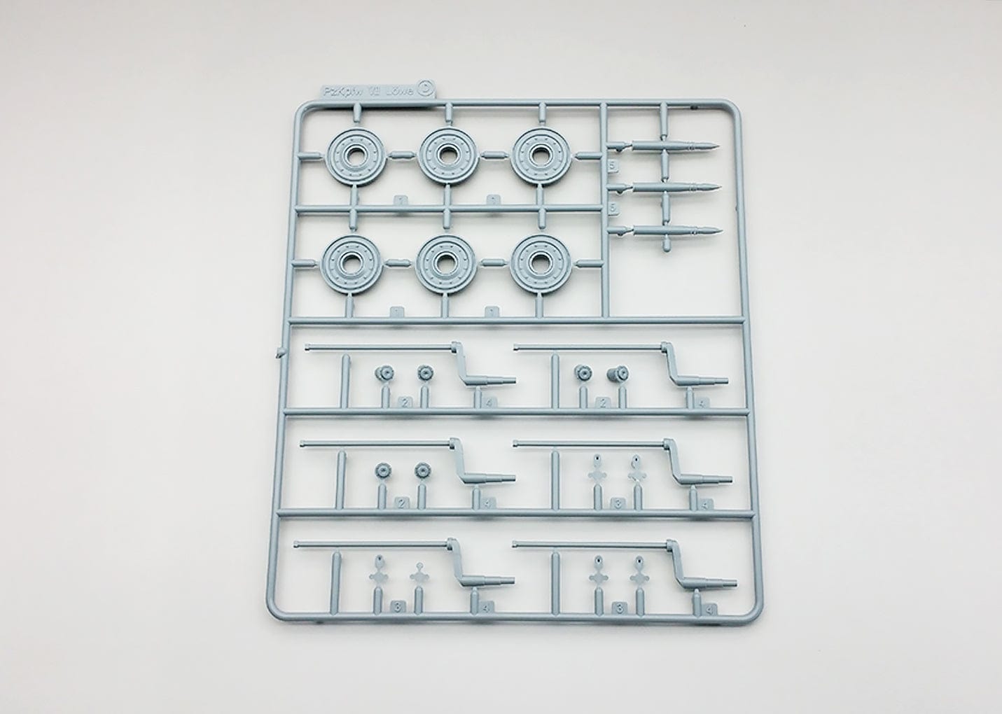 204 - Amusing Hobby - 35A014 - Geschützwagen Tiger GrW L/16 Mörser Grille 30 ‘Bär’ - sprue