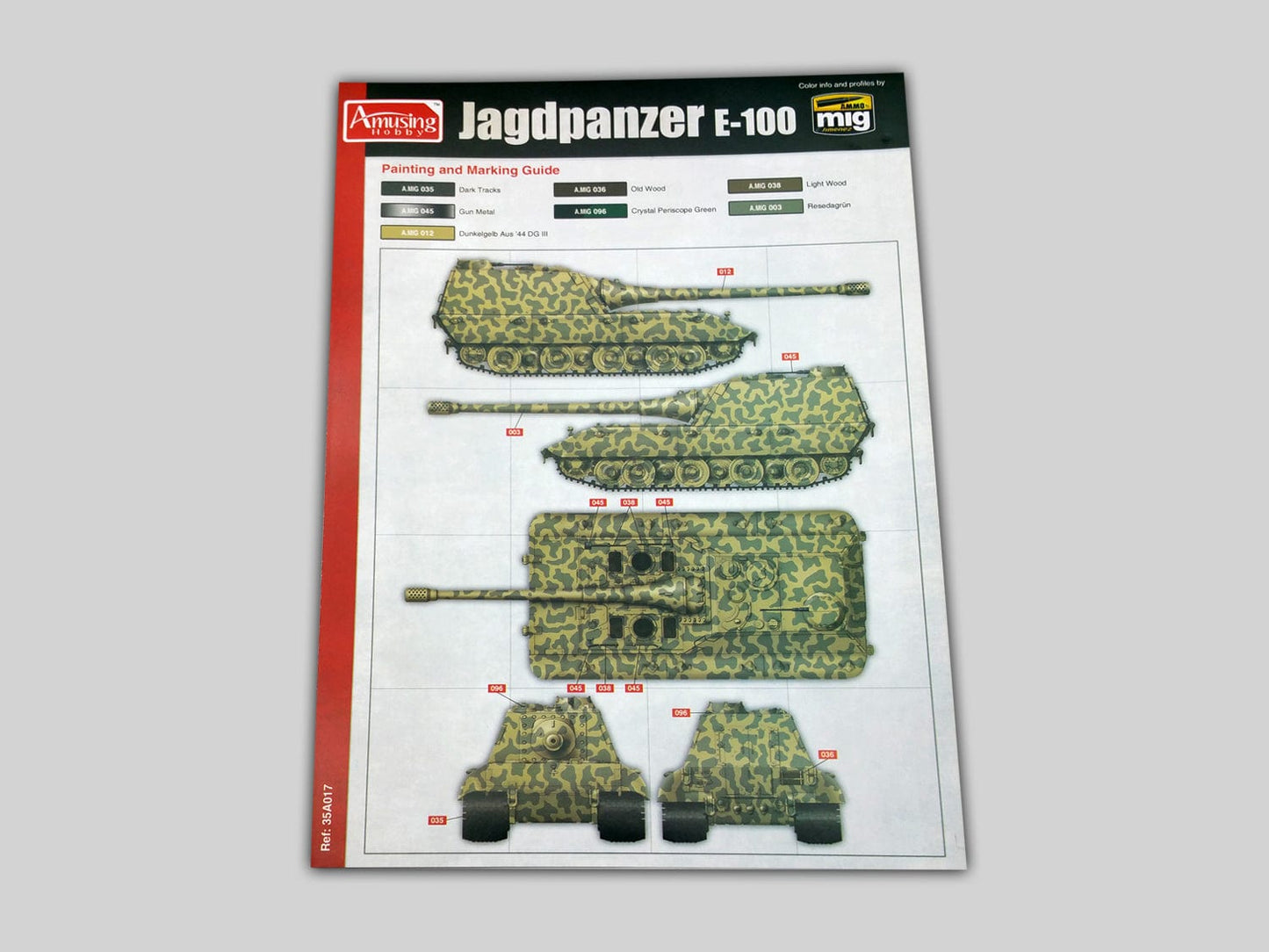 300 - Amusing Hobby - 35A017 - Jagdpanzer E-100 - paint schemes