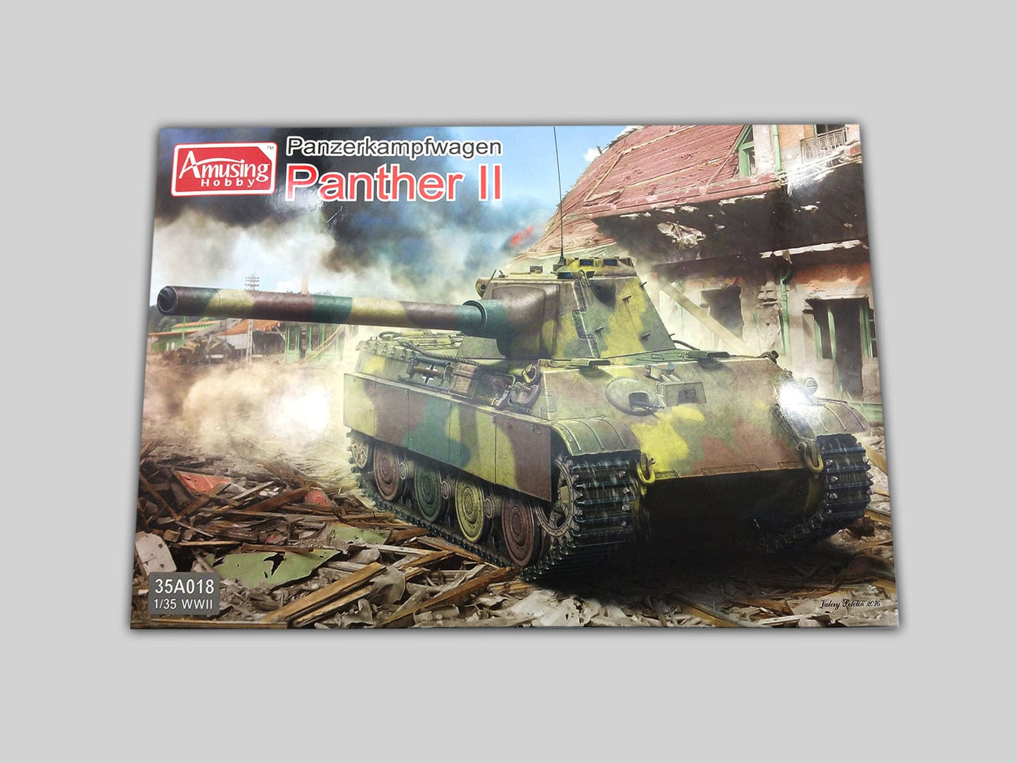 100 - Amusing Hobby - 35A018 - Pz.Kpfw. V Panther II - box front