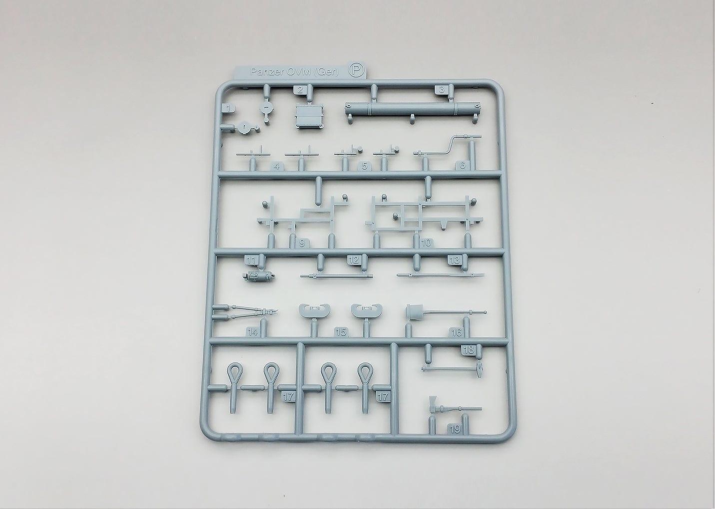 204 - Amusing Hobby - 35A018 - Pz.Kpfw. V Panther II - sprue