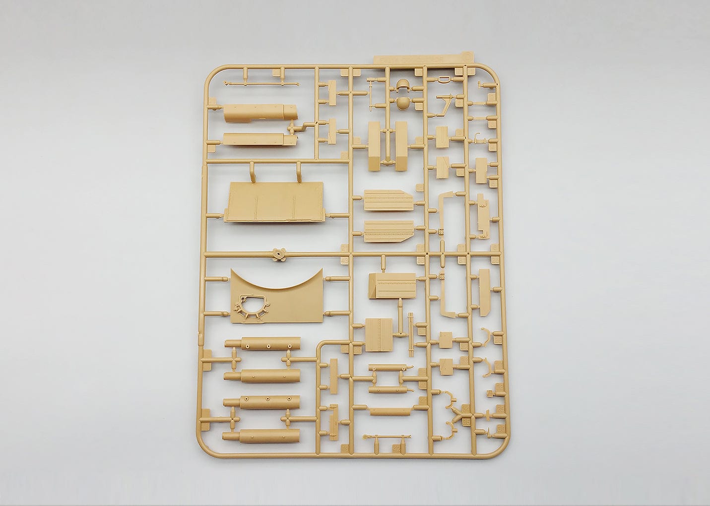 203 - Amusing Hobby - 35A027 - FV214 Conqueror Mk II - sprue