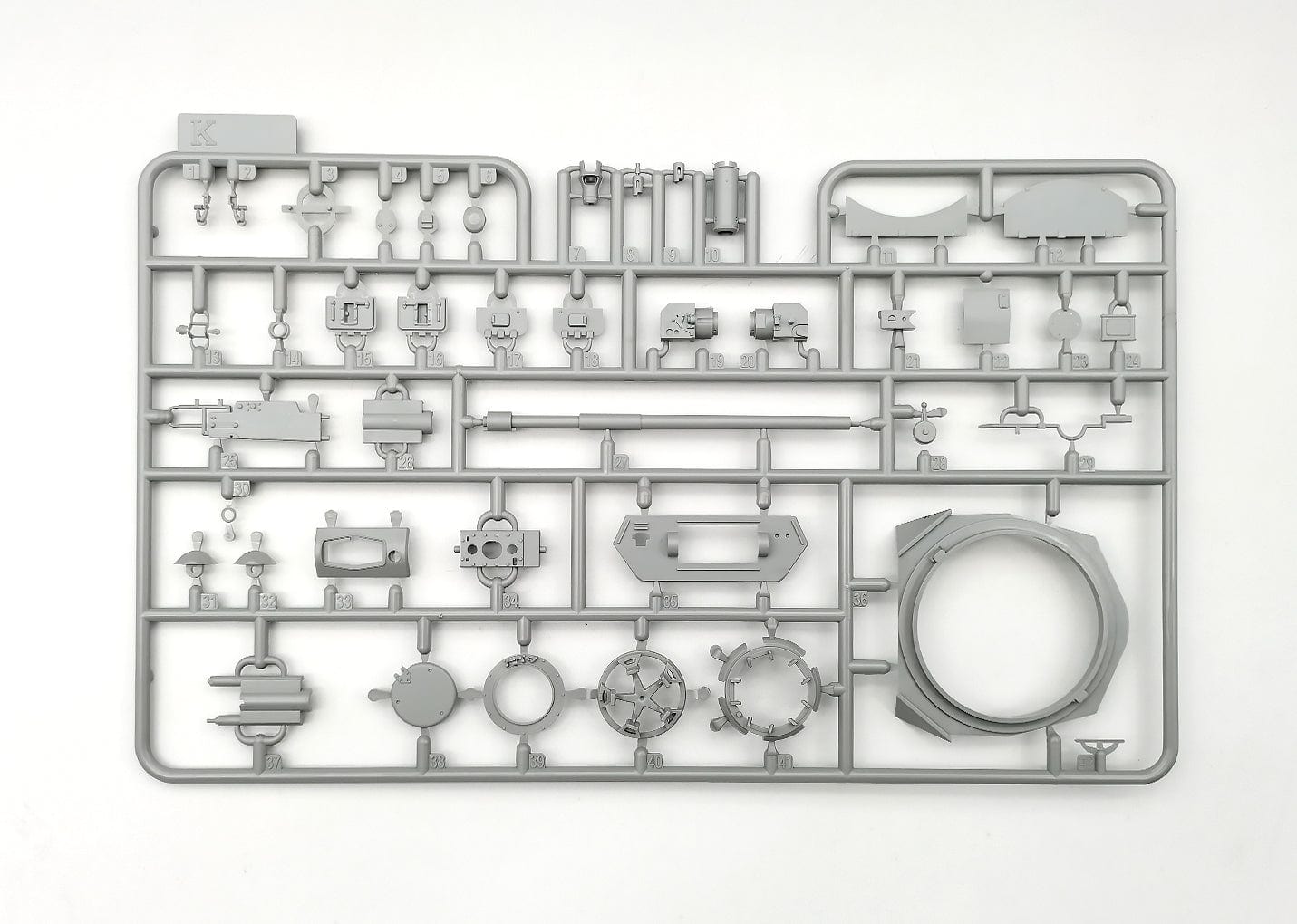 203 - Amusing Hobby - 35A037 - Pz.Kpfw. IV Ausf. H Krupp Entwurf W1466 - sprue