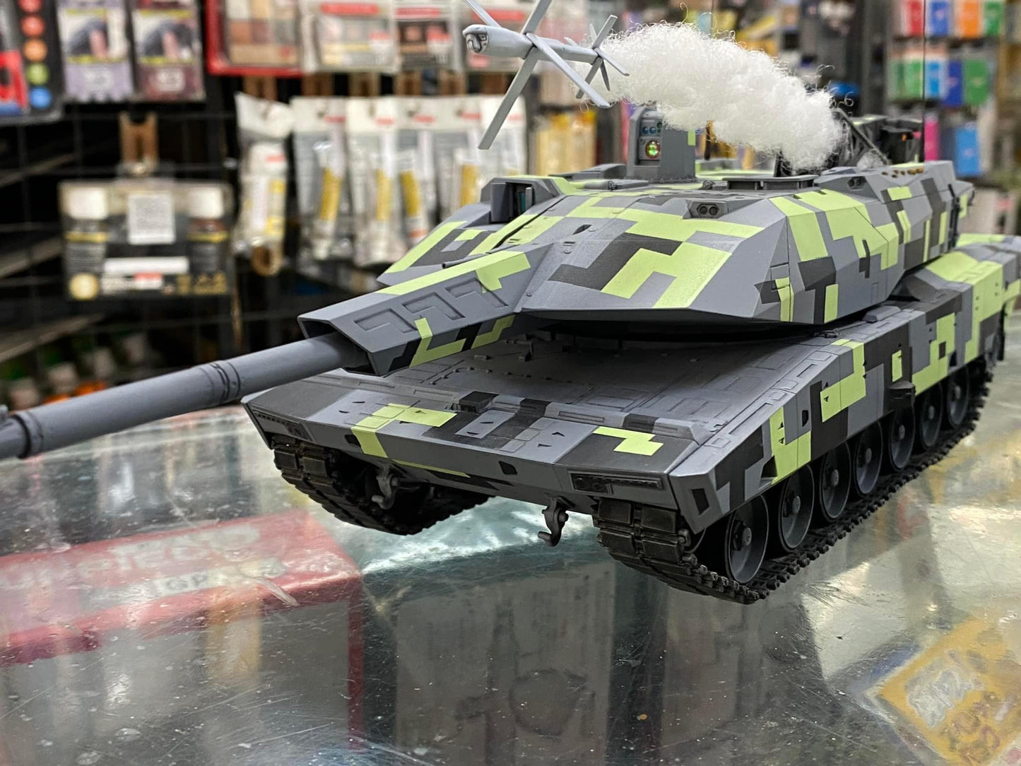700 - Amusing Hobby - 35A047 - Panther KF51 - painted model