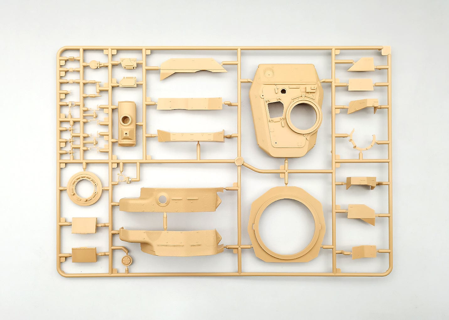 201 - Amusing Hobby - 35A048 - Sho't Kal Alef - sprue