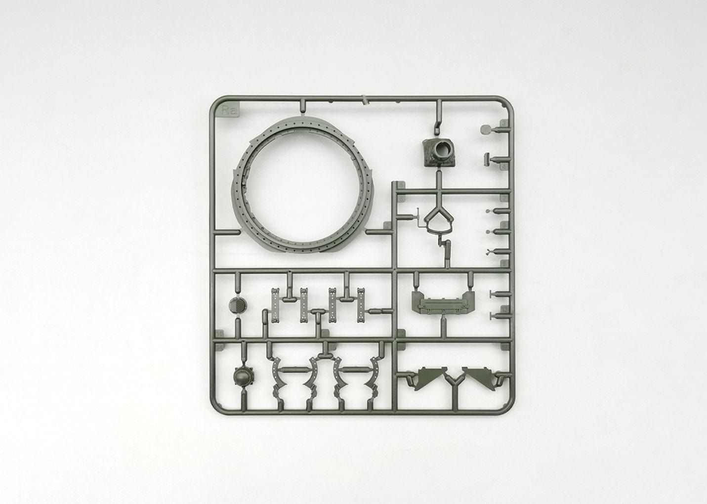 206 - Amusing Hobby - 35A052 - T-72 Ural - sprue
