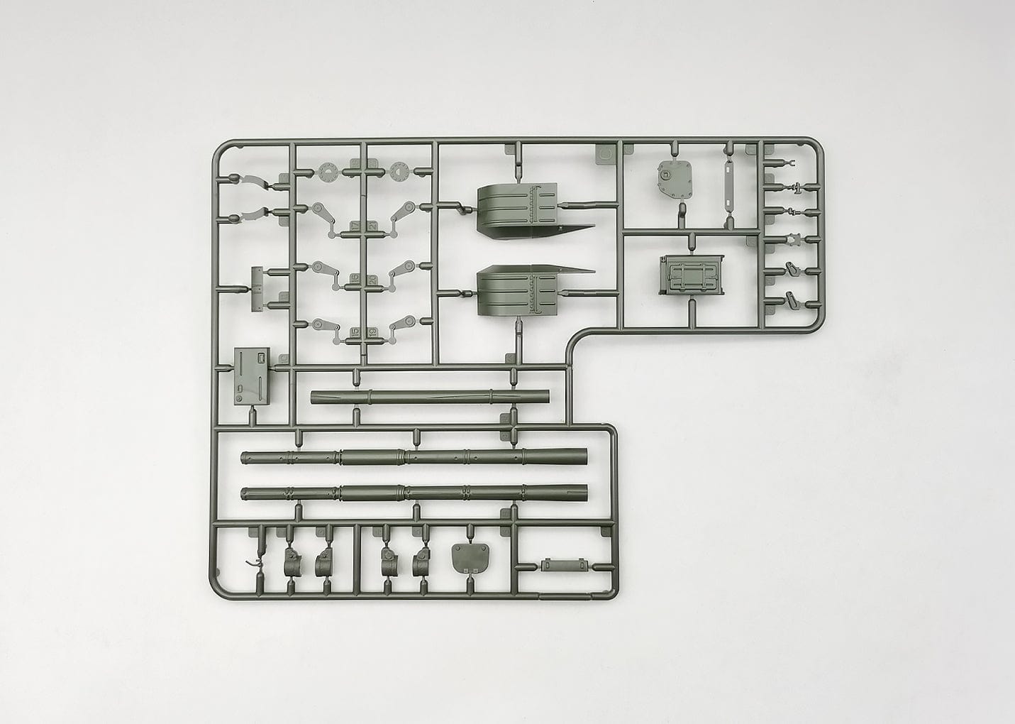 207 - Amusing Hobby - 35A052 - T-72 Ural - sprue