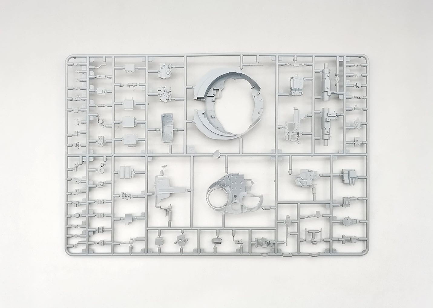 209 - Amusing Hobby - 35A052 - T-72 Ural - sprue