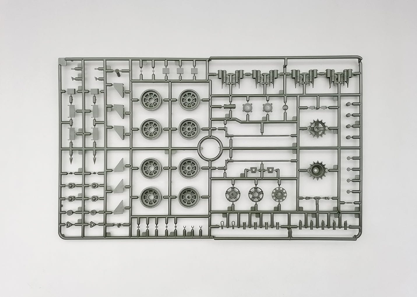 205 - Amusing Hobby - 35A052 - T-72 Ural - sprue