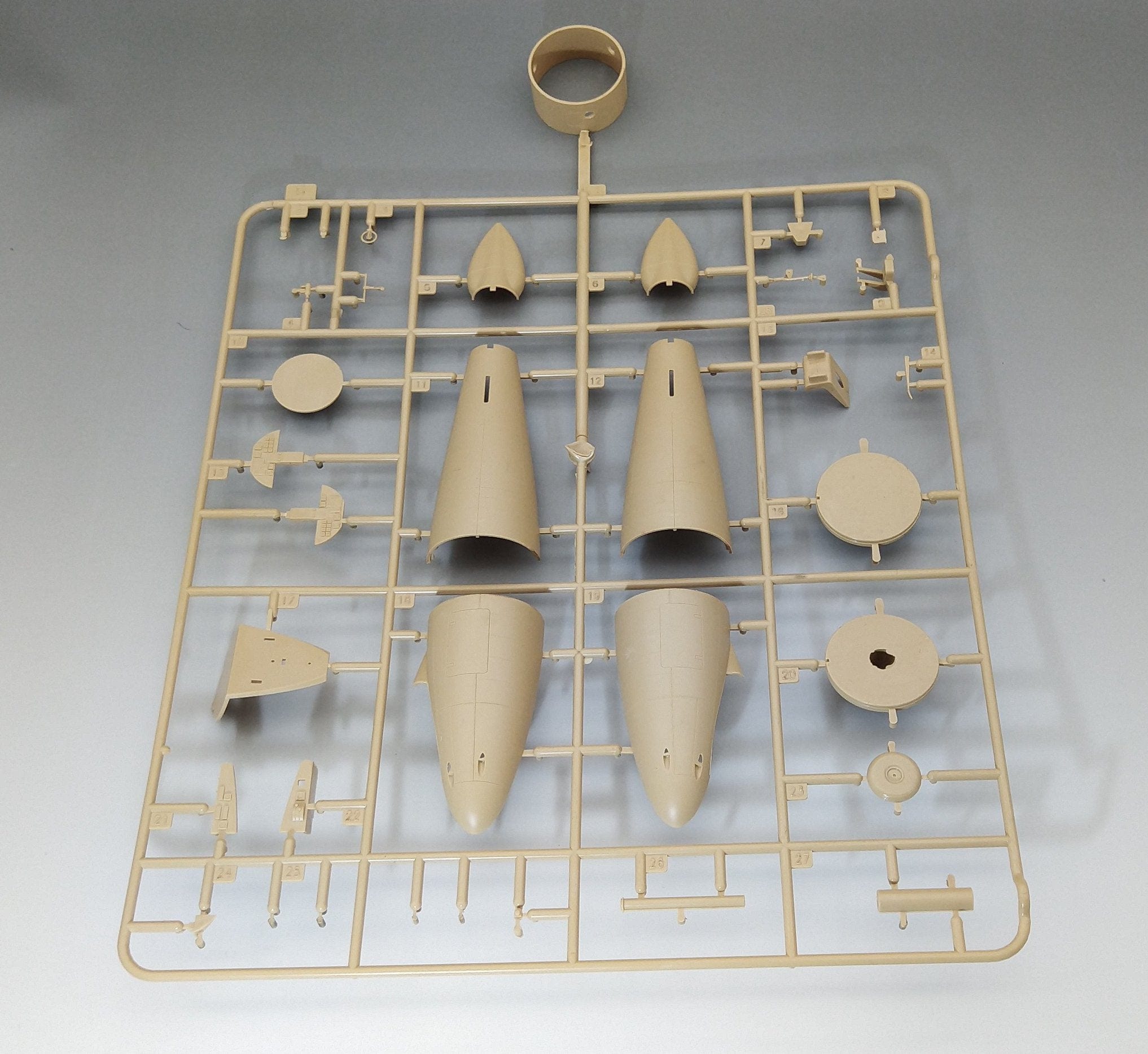 Amusing Hobby - 48A001 - Focke Wulf Triebflügel - sprue