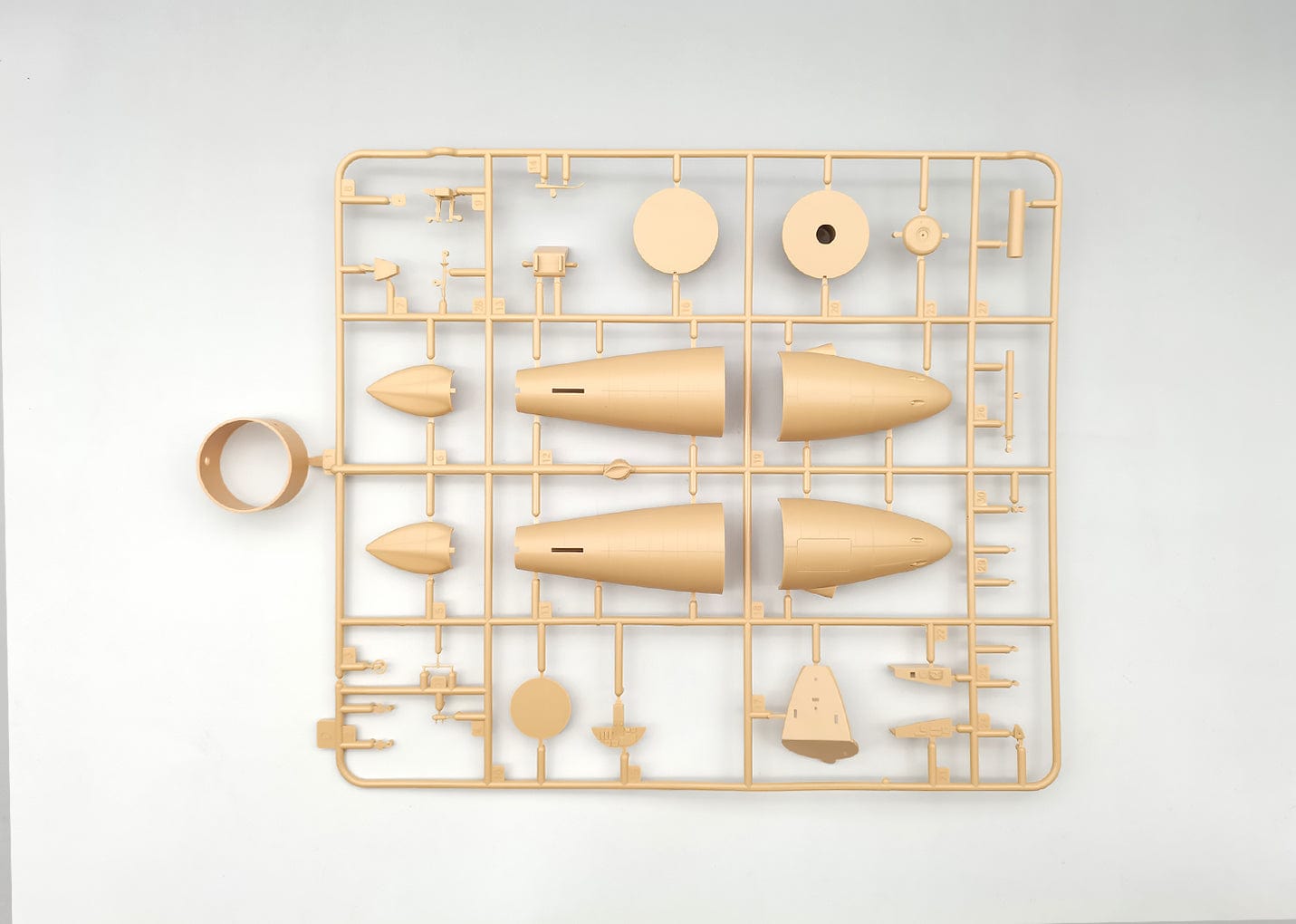 Amusing Hobby - 48A001 - Focke Wulf Triebflügel - sprue