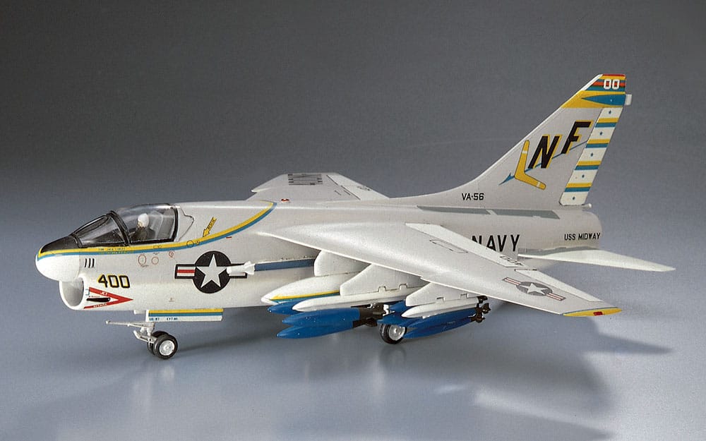 700 - Hasegawa - B08 - Vought A-7A Corsair II - painted model
