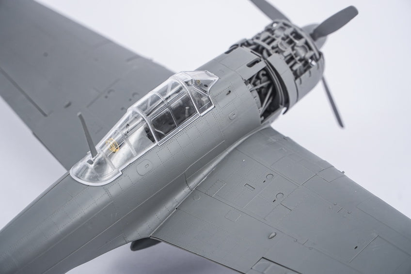 600 - - unpainted model