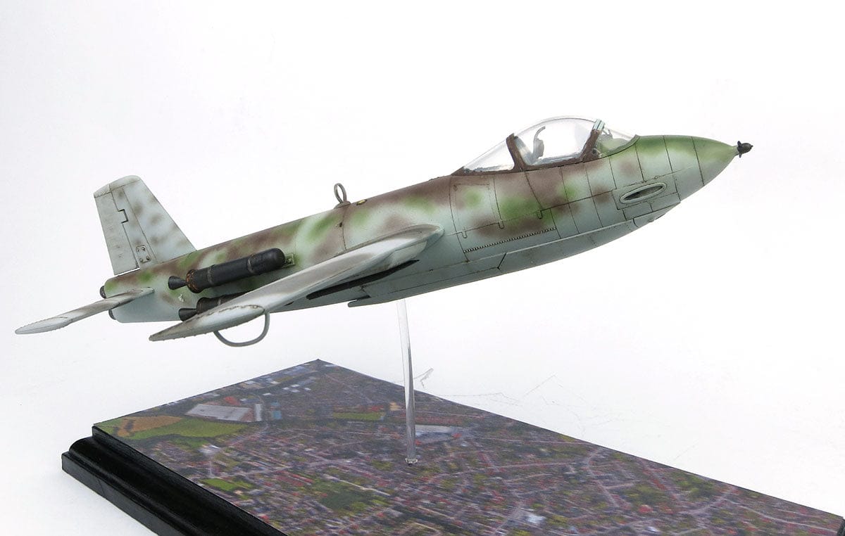 703 - Das Werk - 32001 - Junkers Ju EF 126 Elli / 127 Walli - painted model