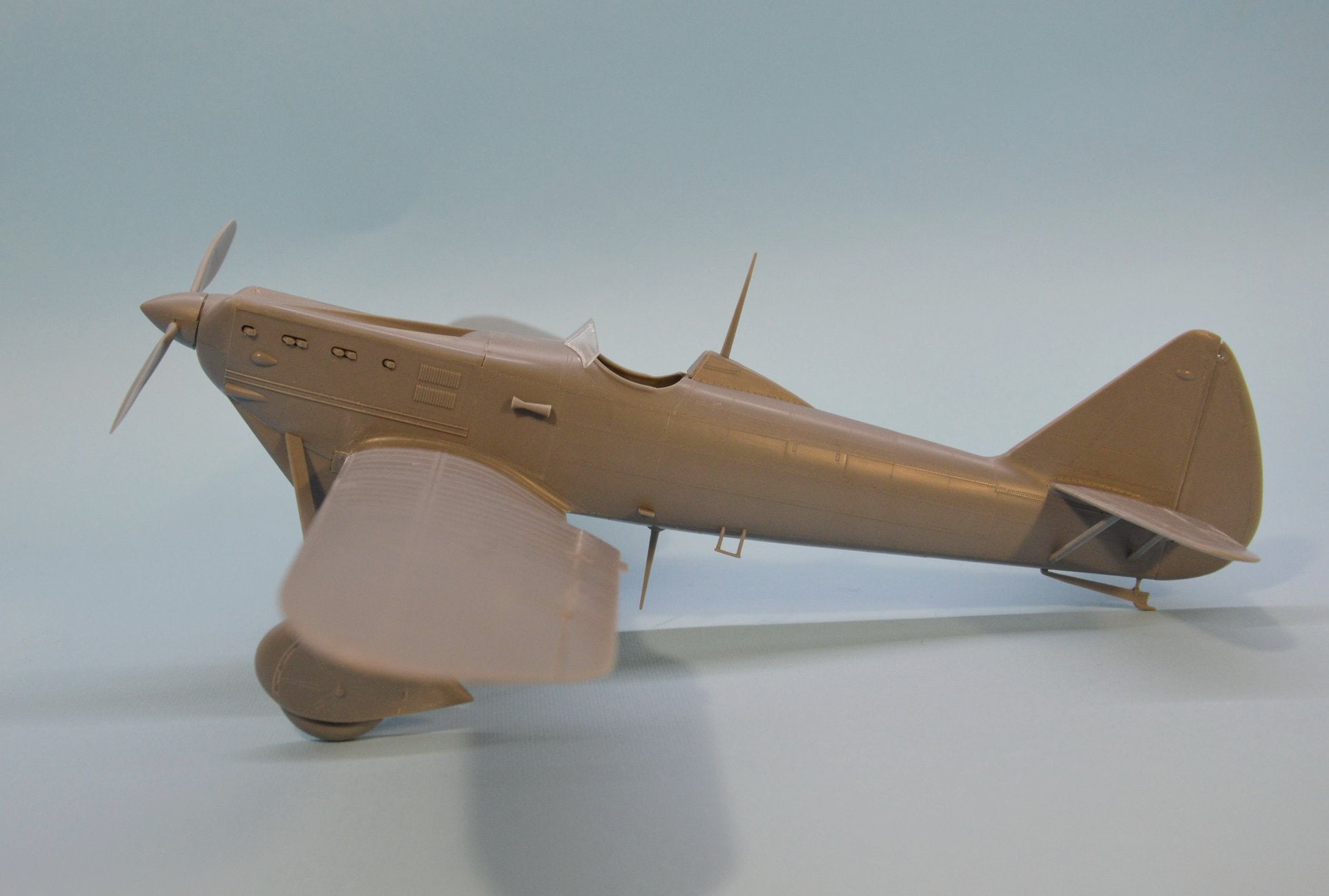 Dora Wings - 32001 - Dewoitine D.500 - unpainted model