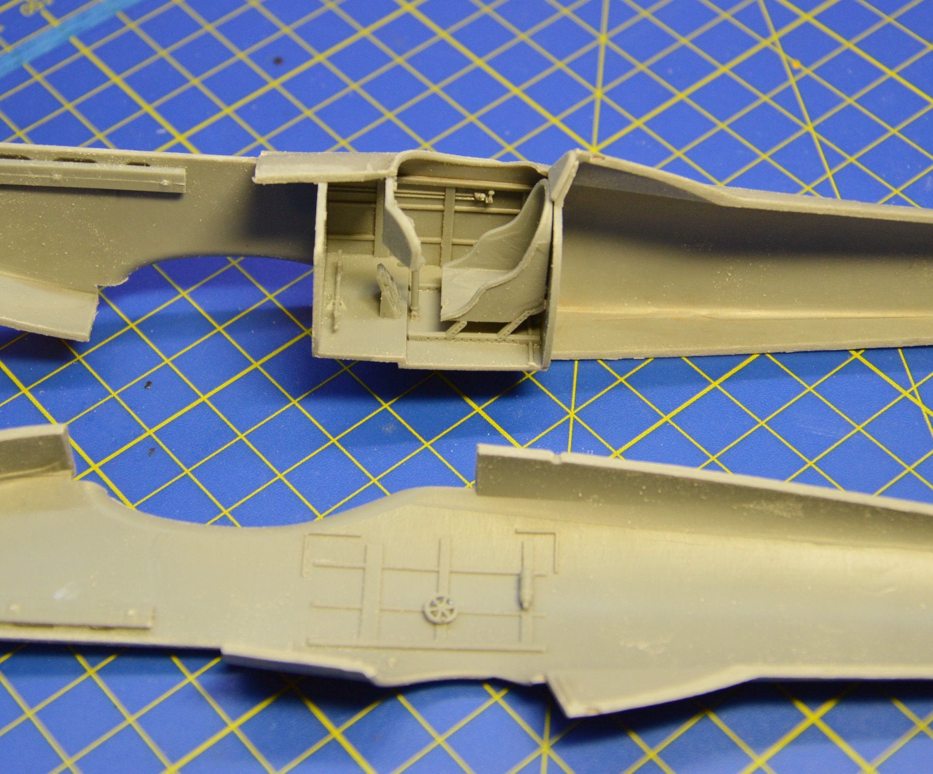 Dora Wings - 32001 - Dewoitine D.500 - unpainted model