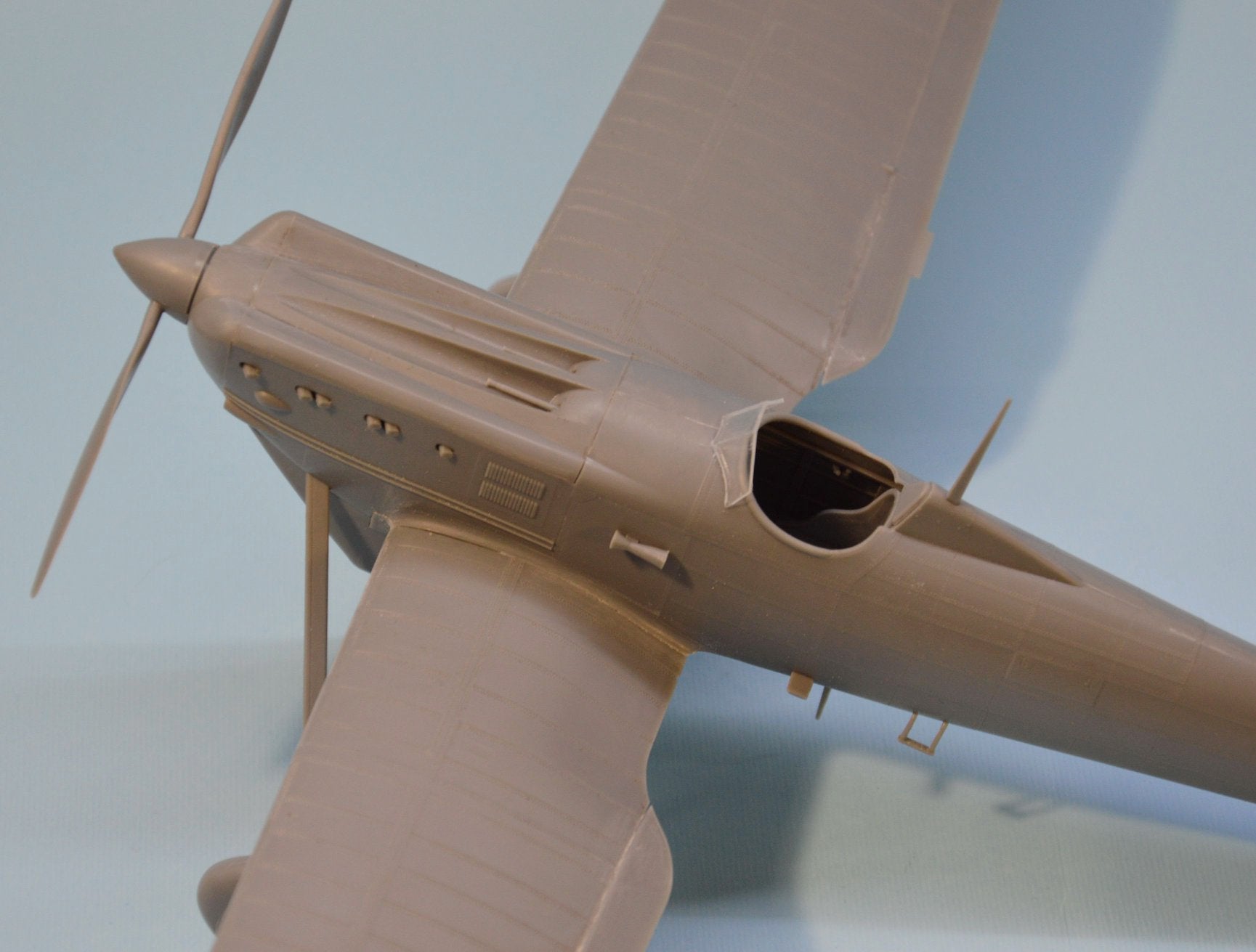 Dora Wings - 32001 - Dewoitine D.500 - unpainted model