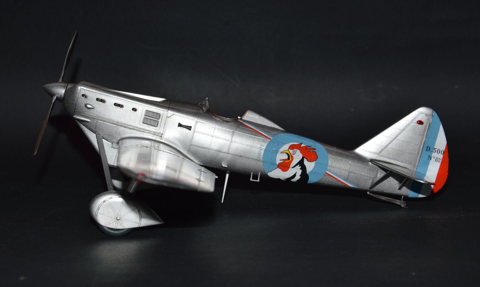 Dora Wings - 32001 - Dewoitine D.500 - painted model