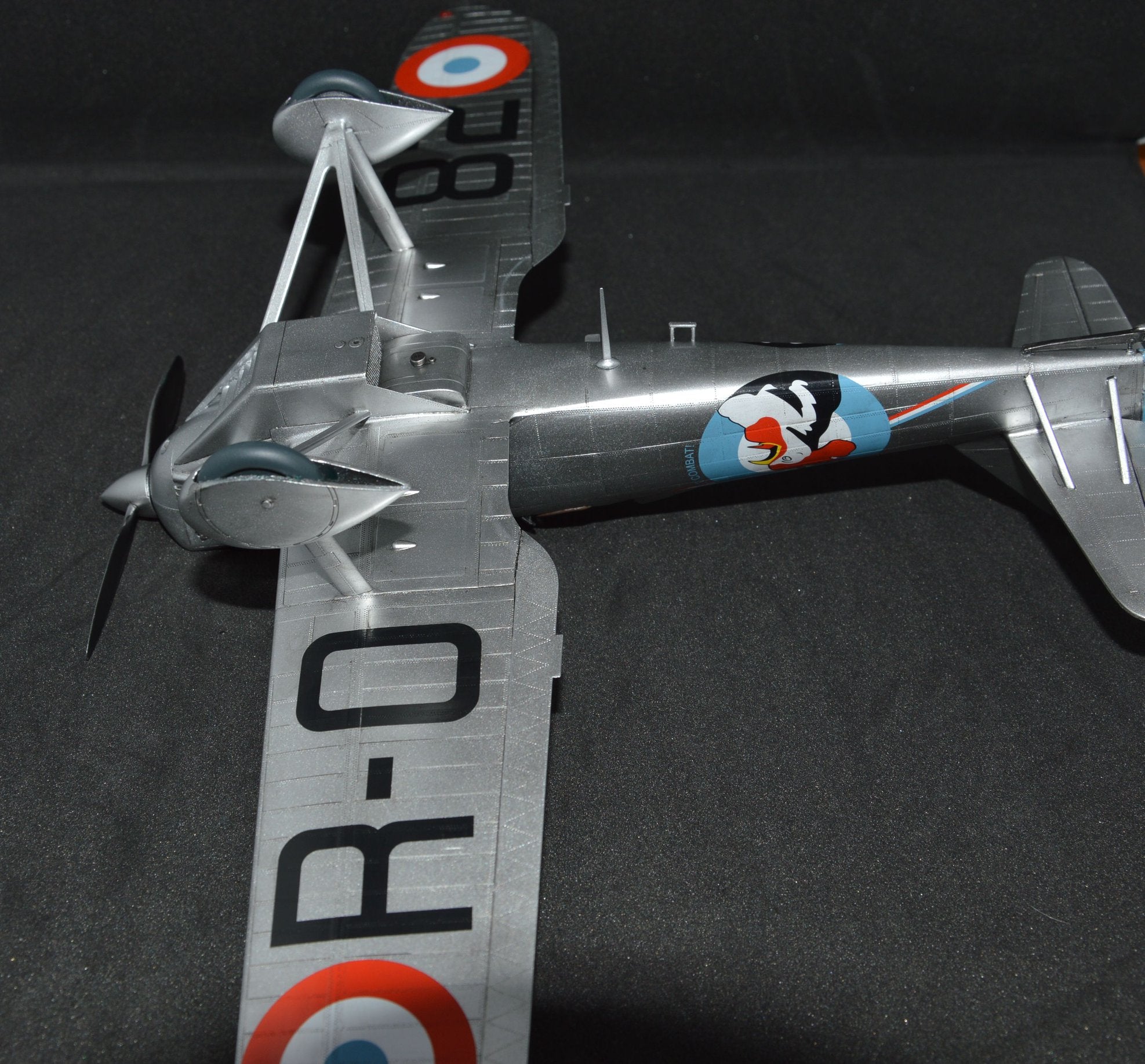 Dora Wings - 32001 - Dewoitine D.500 - painted model