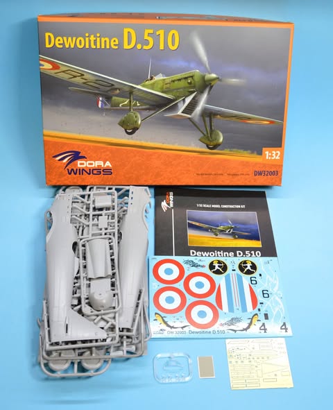 100 - Dora Wings - 32003 - Dewoitine D.510 - box contents