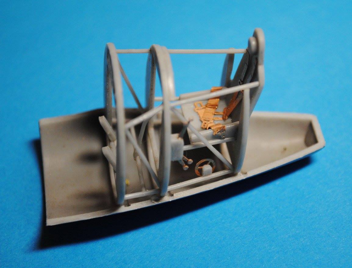 Dora Wings - 48001 - Gee Bee R-2 - unpainted model