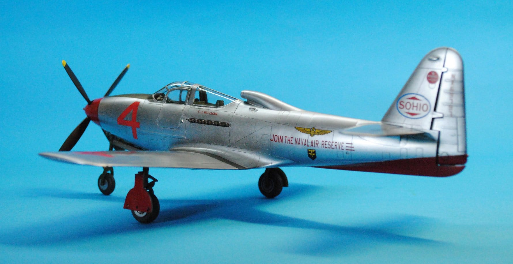 Dora Wings - 48007 - Bell P-63C Kingcobra Racer - painted model