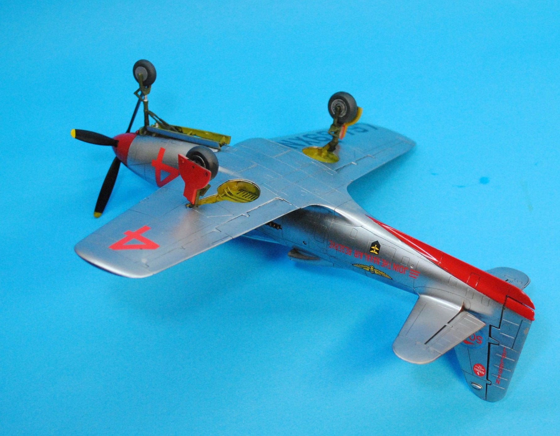 Dora Wings - 48007 - Bell P-63C Kingcobra Racer - painted model