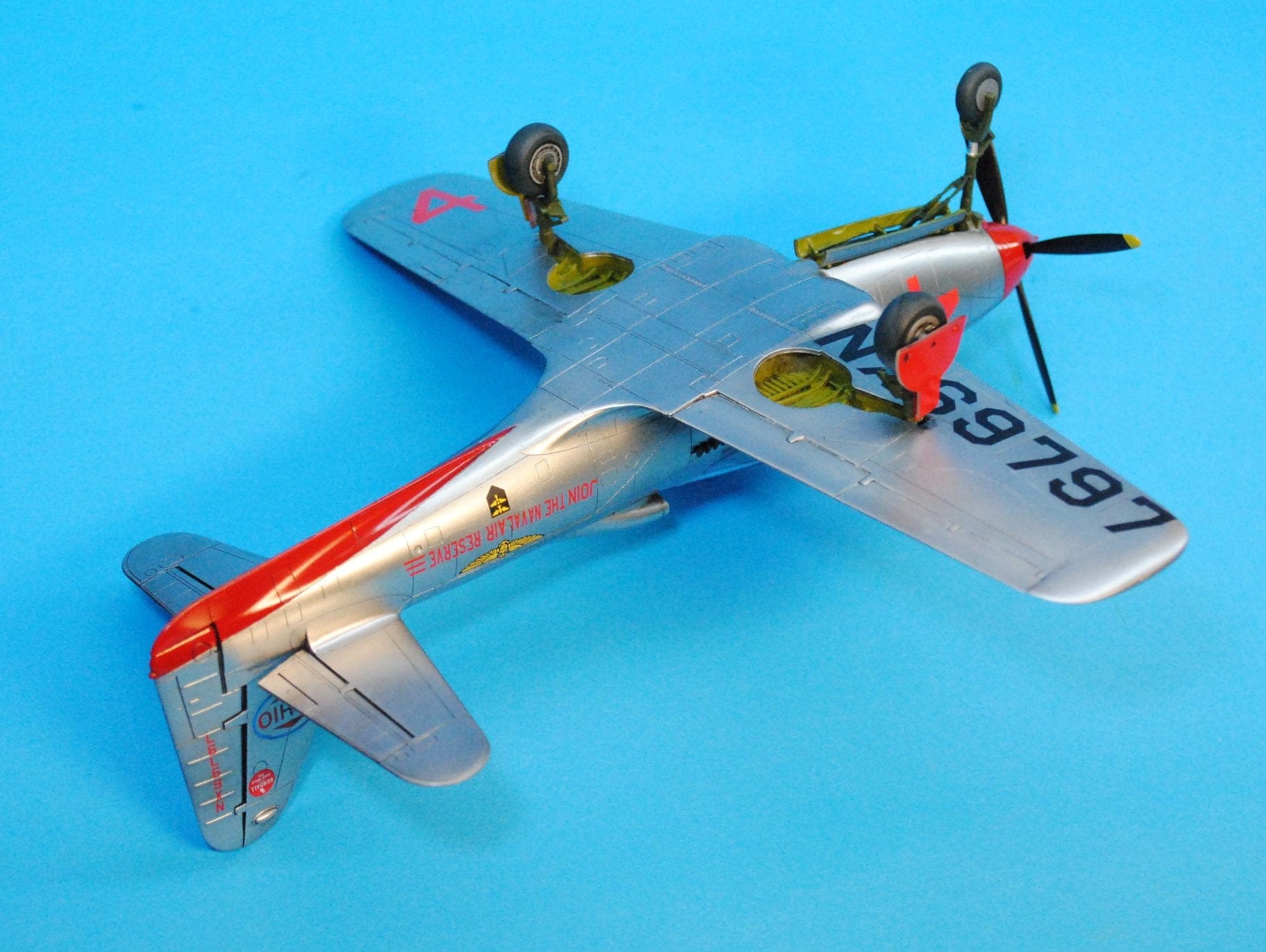 Dora Wings - 48007 - Bell P-63C Kingcobra Racer - painted model