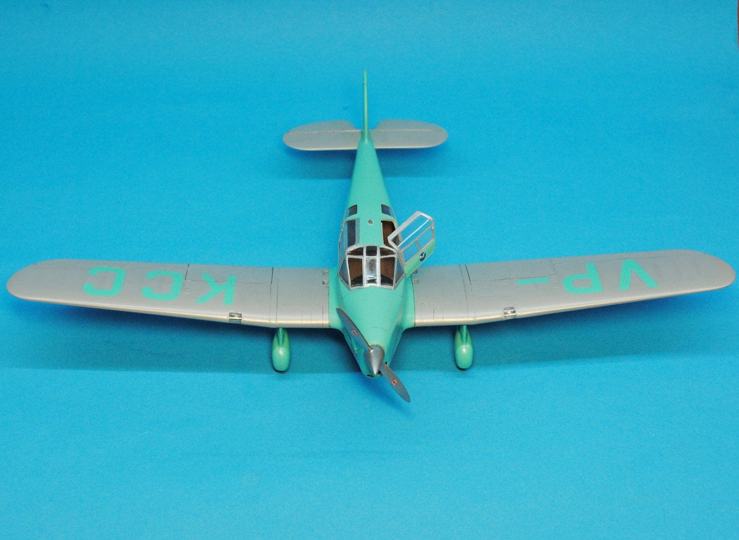 705 - Dora Wings - 48015 - Percival Vega Gull - painted model