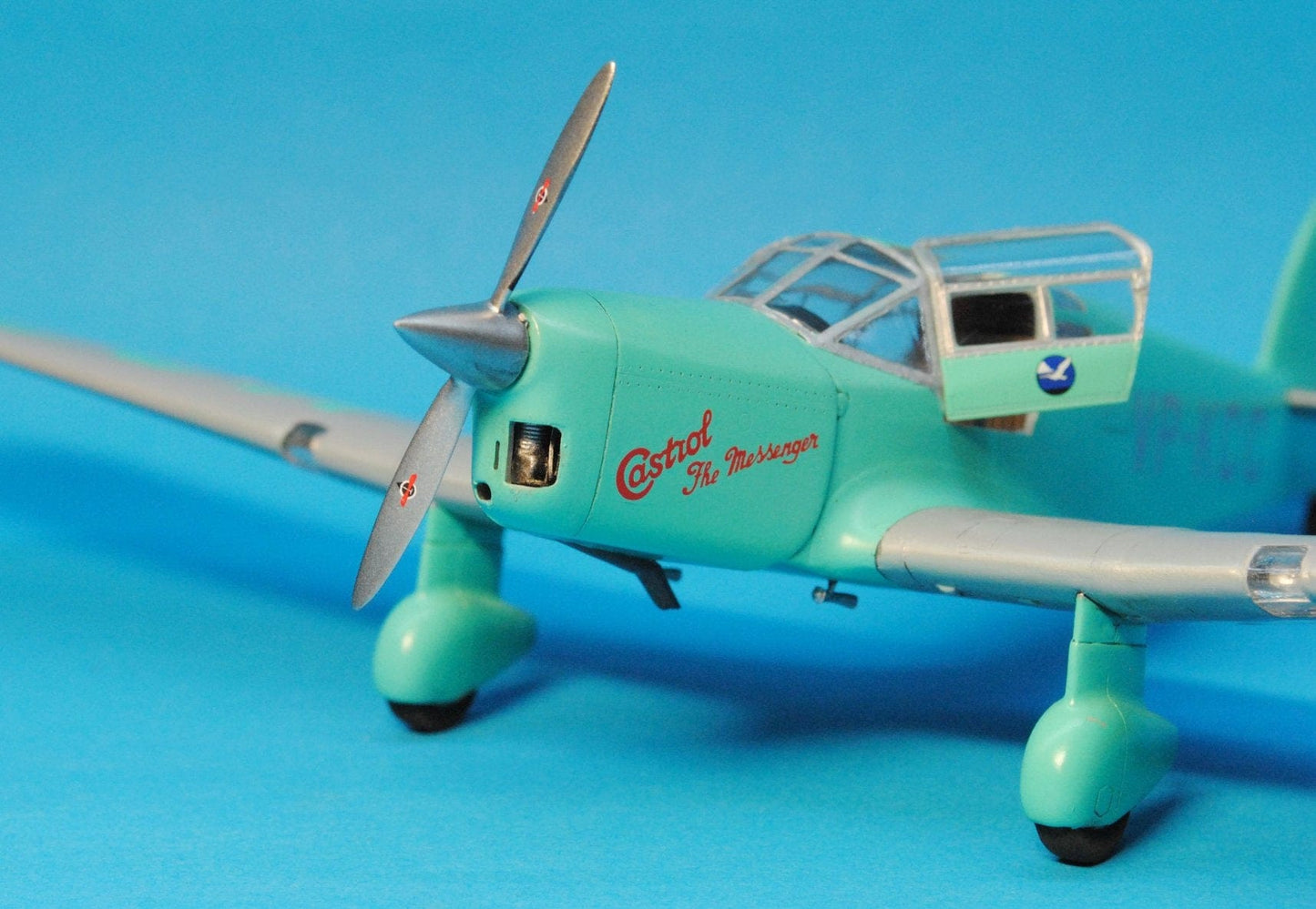 711 - Dora Wings - 48015 - Percival Vega Gull - painted model