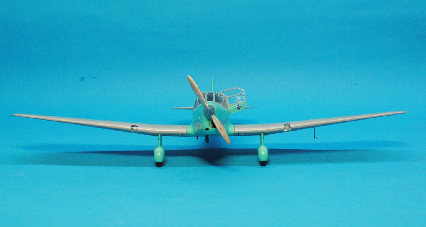 702 - Dora Wings - 48015 - Percival Vega Gull - painted model
