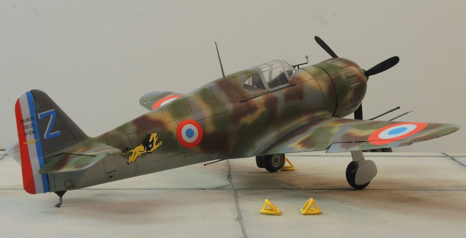 Dora Wings - 48019 - Bloch MB.152 (late) - painted model