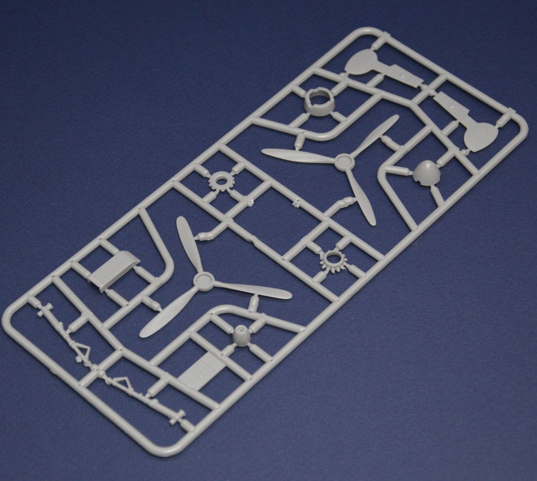 Dora Wings - 48021 - Bloch MB.155.С1 - sprue