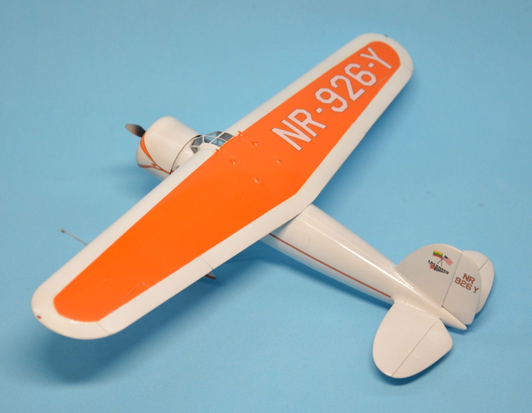 Dora Wings - 48022 - Lockheed Vega 5B - painted model