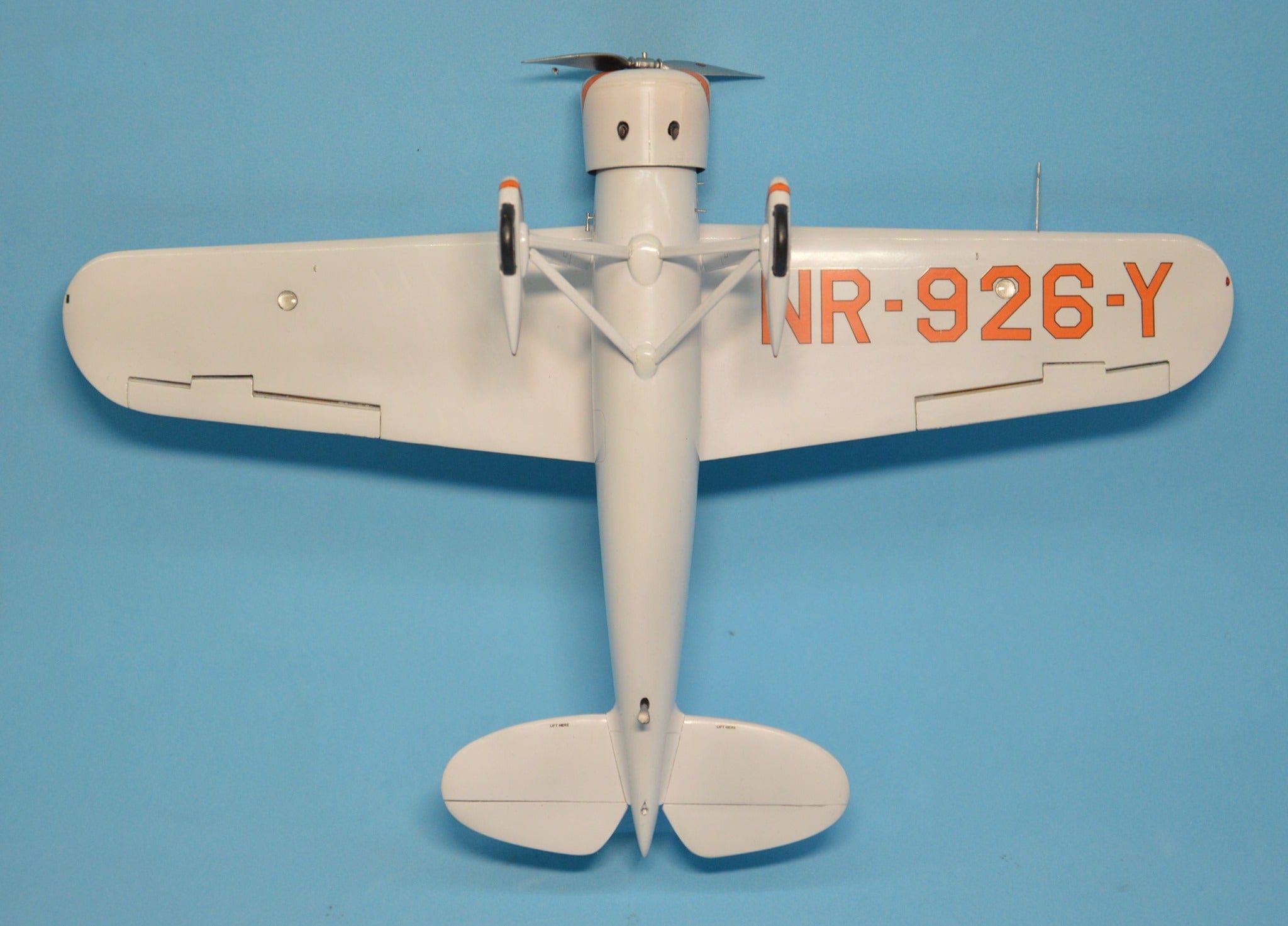Dora Wings - 48011 - Seversky A8V1 - painted model