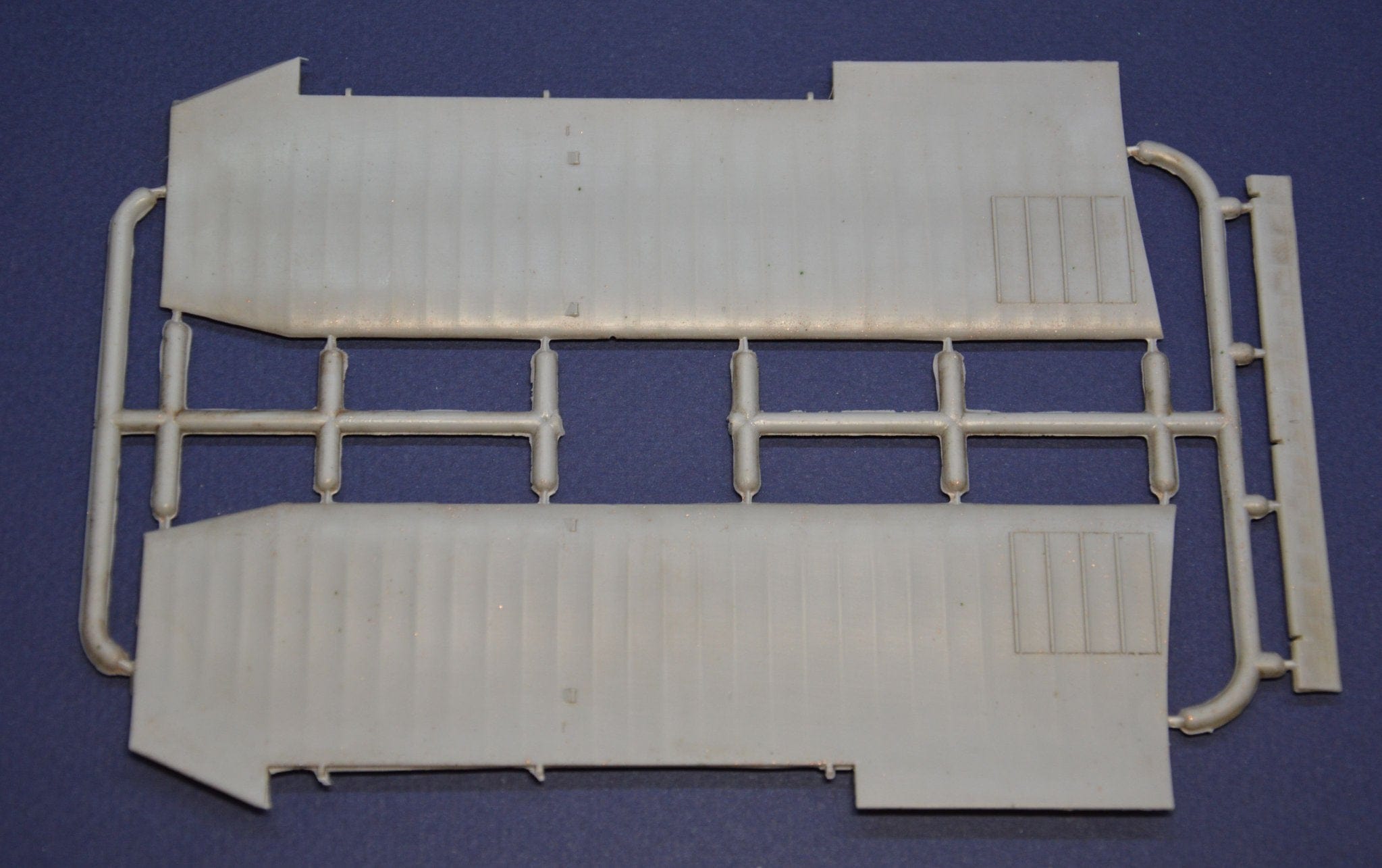 Dora Wings - 48022 - Lockheed Vega 5B - sprue