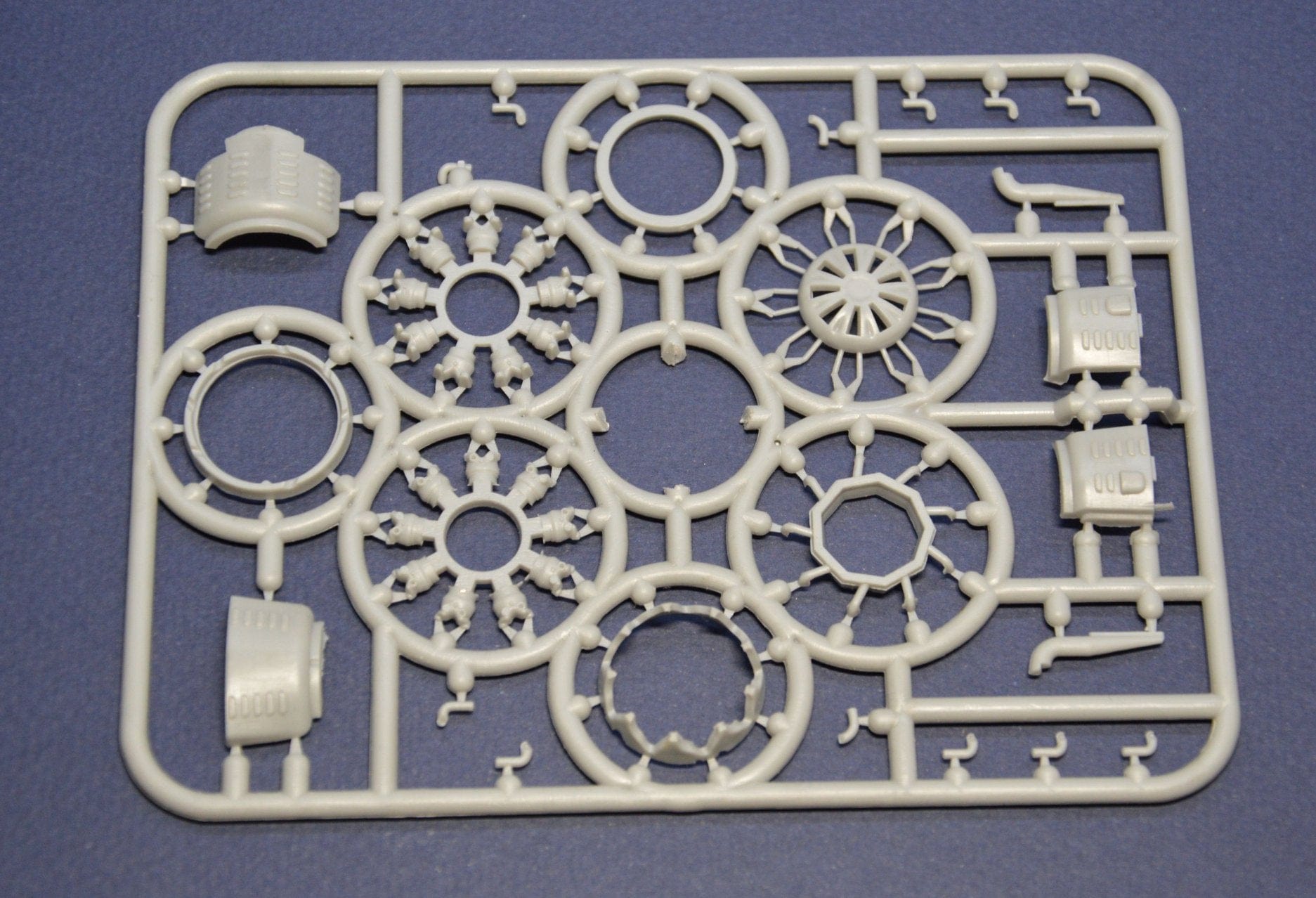 Dora Wings - 48017 - Bloch MB.151.C1 - sprue