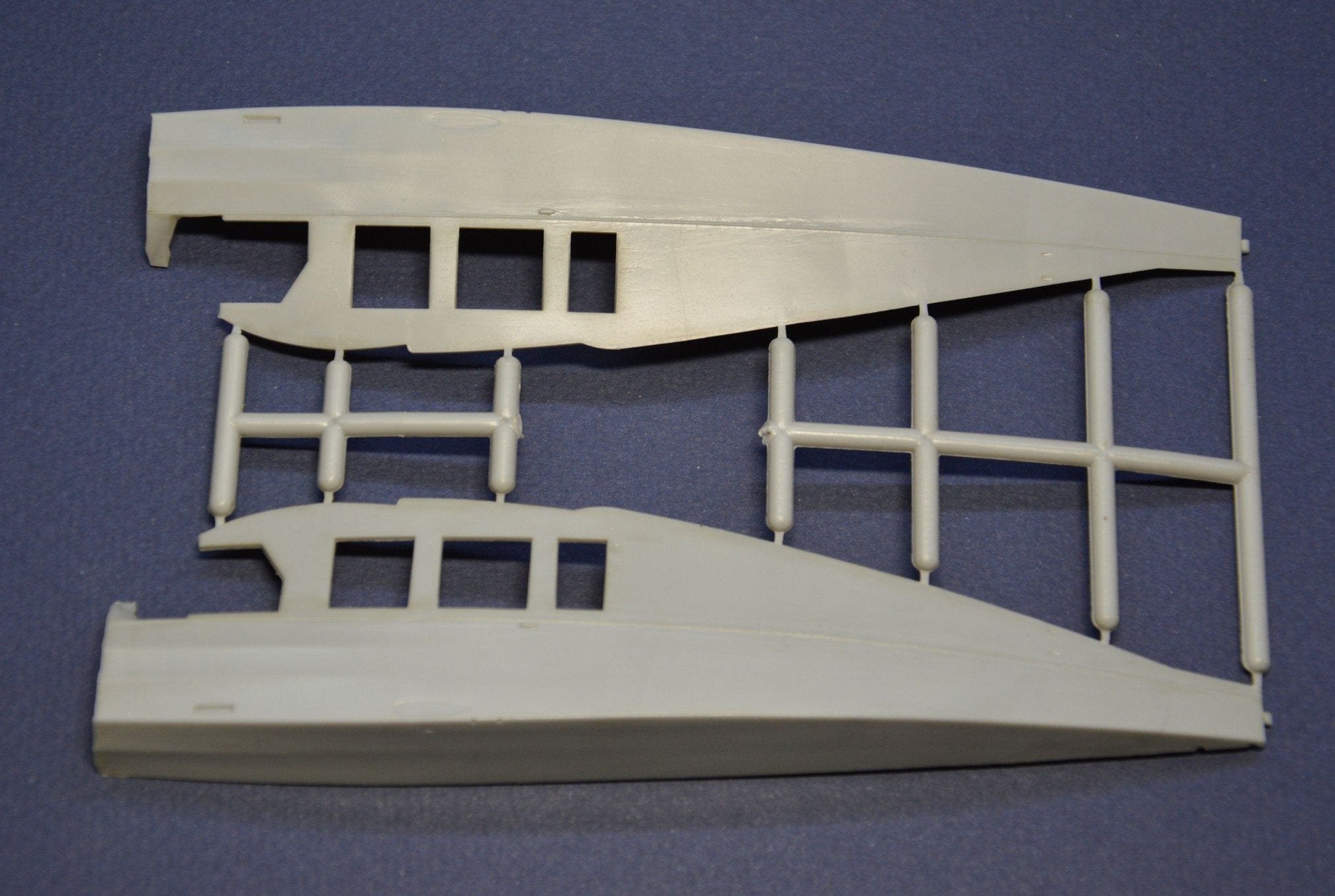 Dora Wings - 48005 - Percival P.10 Vega Gull - sprue