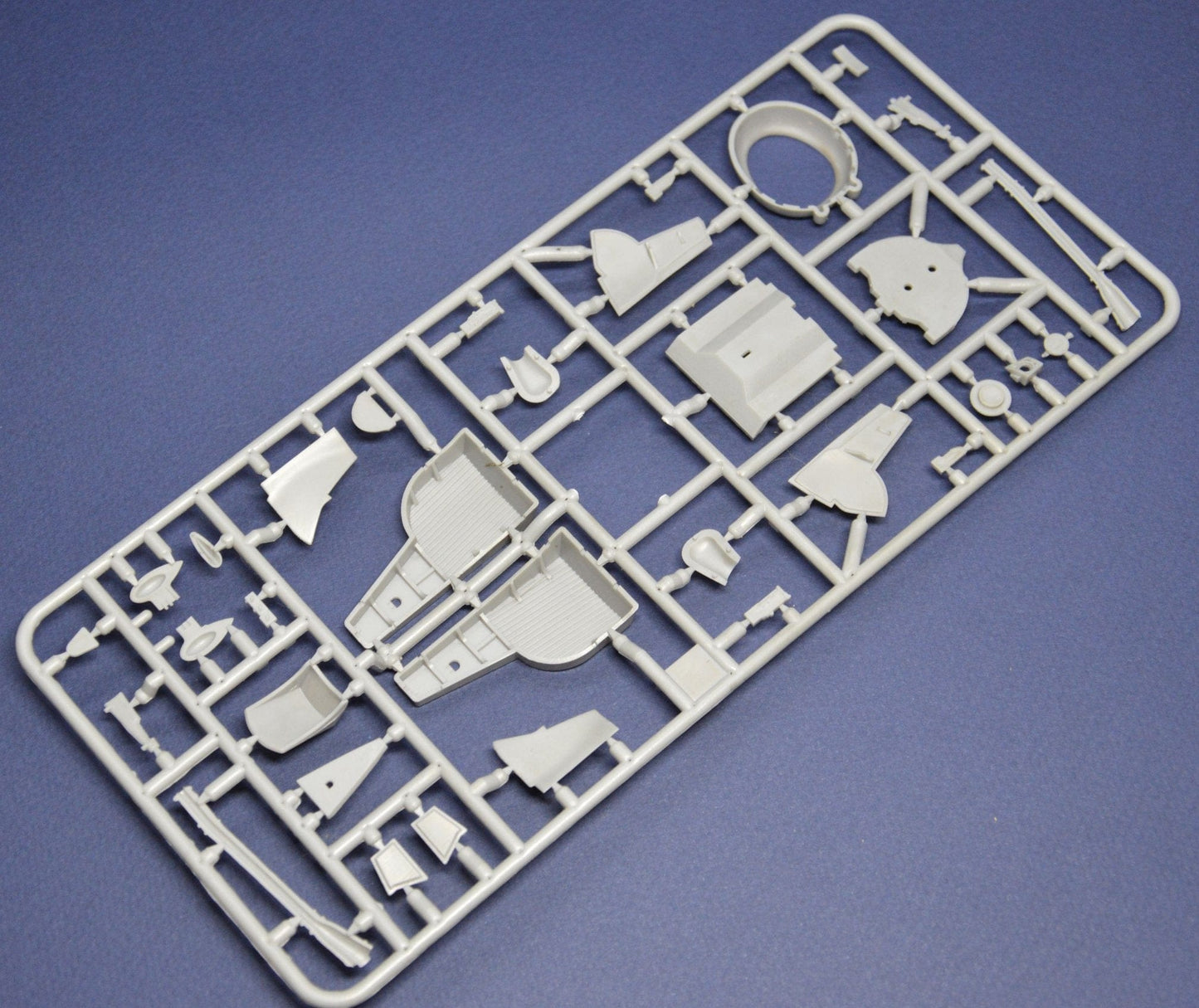 204 - Dora Wings - 48017 - Bloch MB.151.C1 - sprue