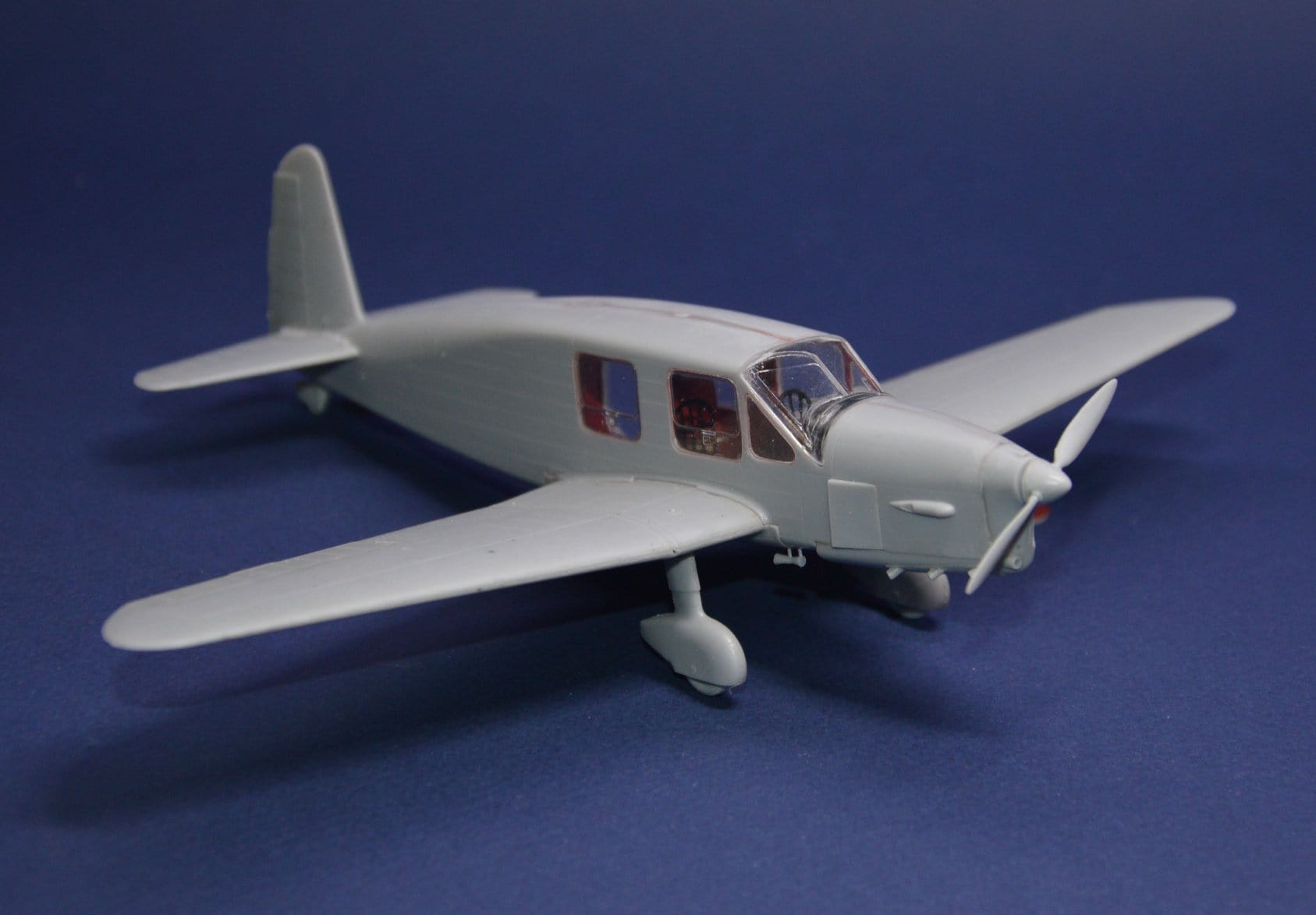 Dora Wings - 48024 - Lockheed Vega 5B/C - unpainted model